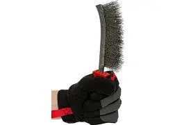 Корщетка с изогнутой пластиковой ручкой тип А